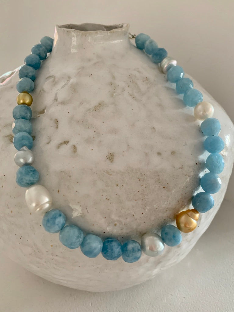 Aquamarine and clearance pearl necklace